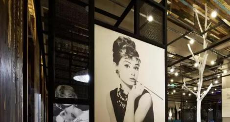 「融創(chuàng)春風十里」售樓中心，光影演繹的自然之道！